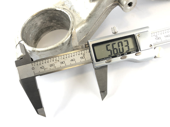 Yamaha YZF 750 R 4HN [1996] - Haarukan silta alla