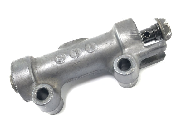 Kawasaki ZR7 ZR750F [1999] - Linea del freno del distributore nella parte anteriore