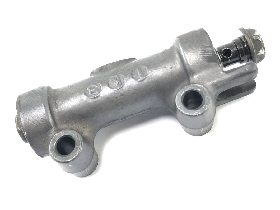 Kawasaki ZR7 ZR750F [1999] - Linea del freno del distributore nella parte anteriore