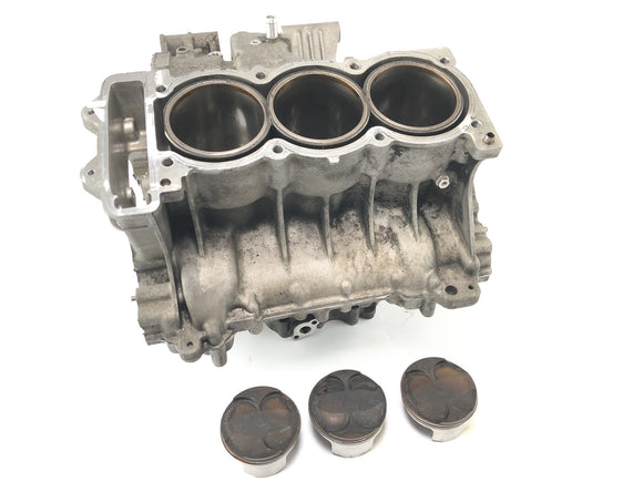 Triumph Sprint St 1050 [2005] - Blok krytu motoru prázdného krytu s pístem