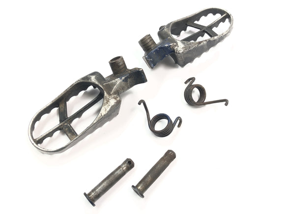 Yamaha YZ 426 F [2000] - Par de conjuntos de apoios para os pés do motorista esquerdo e direito