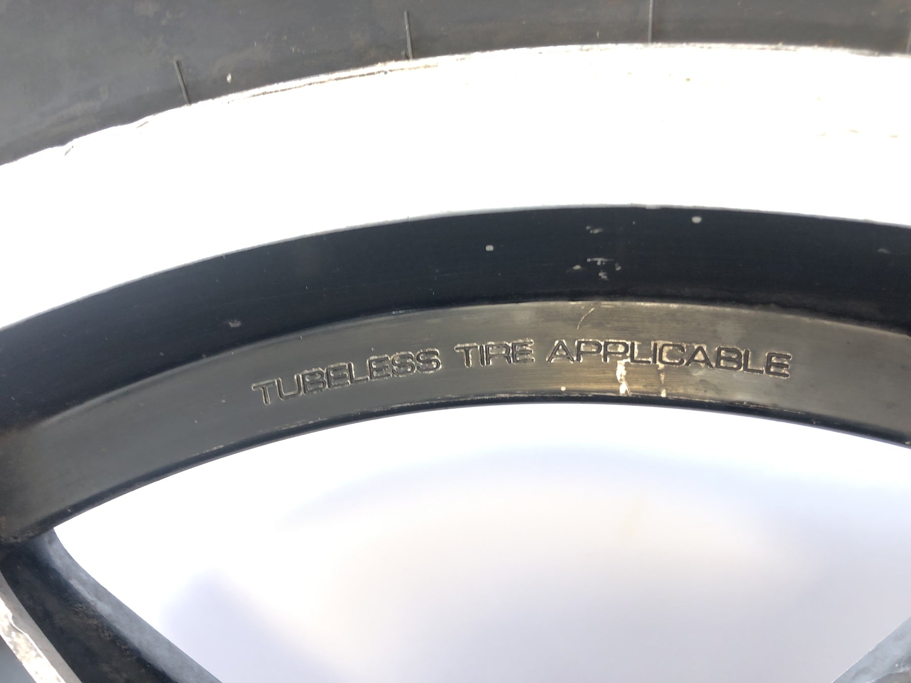 Honda CB 900 F SC01 [1981] - Rear wheel rim