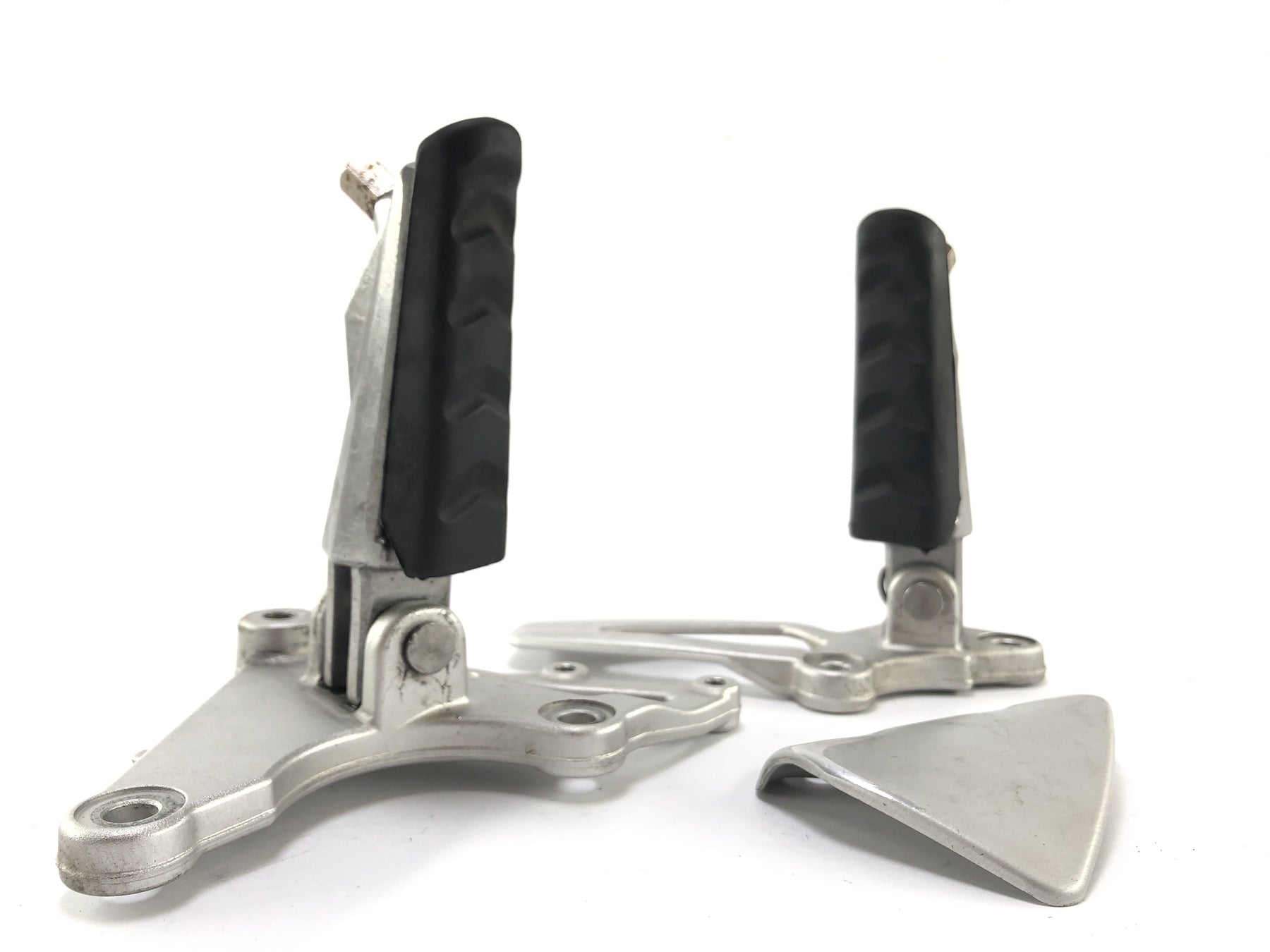 BMW R 1200 R [2007] - Rider footrests left and right with bracket