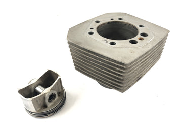 Moto Guzzi California 1100i [1995] - Cilinder met zuigers aan de rechterkant