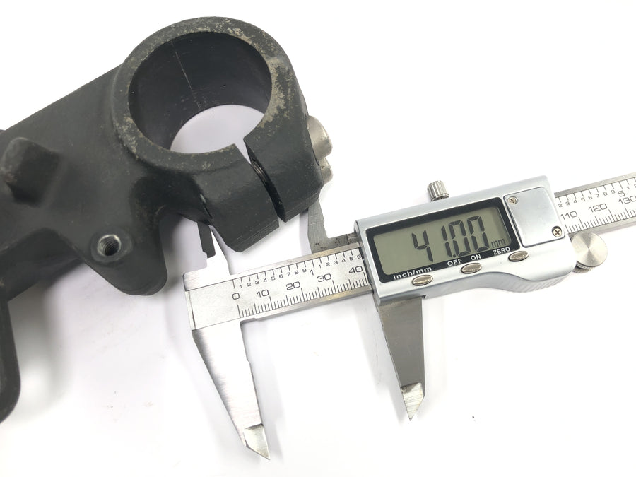 BMW F 650 GS R13 [2000] - lower fork bridge steering head bridge steering head shaft