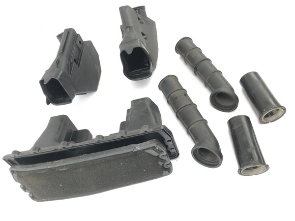 トライアンフ デイトナ900 T300 [1996] - エアフィルターボックス インテークボックス エアインテークボックス