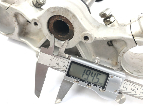 Yamaha TT 600 R DJ01 [1998] - gaffelbrygg nedan