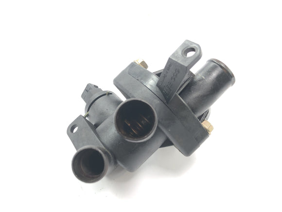 Triumph Speed ​​Triple T509 [1998] - Thermostaathuis koelvloeistofregelklep