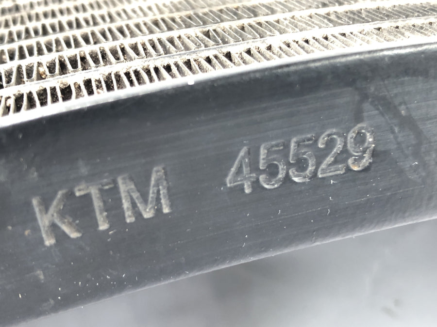 KTM 690 SM Prestige [2007] - výměník chladného tepla