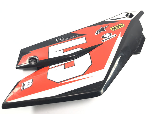 SWM SM 125 R [2018] - Painel lateral tampa lateral direita