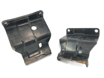 Suzuki Intruder VL 1500 AL [2000] - Trittbretthalter Trittbrettaufnahme Halter Satz vorne - 0