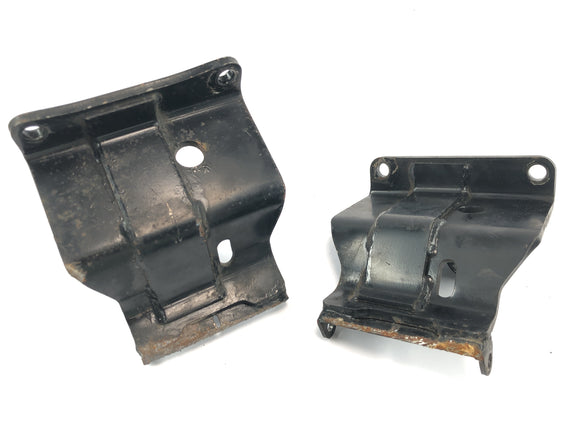 Suzuki Intruder VL 1500 AL [2000] - Trittbretthalter Trittbrettaufnahme Halter Satz vorne