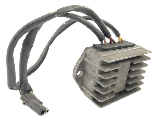 Ducati 900 SS [1991] - Regler