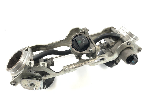 Moto Guzzi Stelvio 1200 4V [2009] - Gassventilinjeksjonssystem med stenger