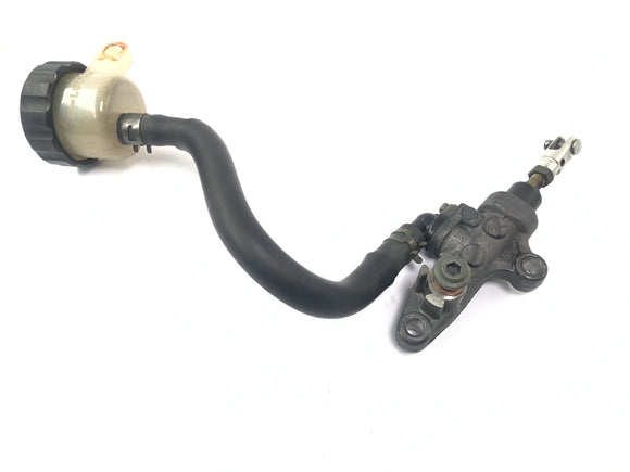 Yamaha YZF R1 RN01 [1998] - Brzdové čerpadlo za sebou