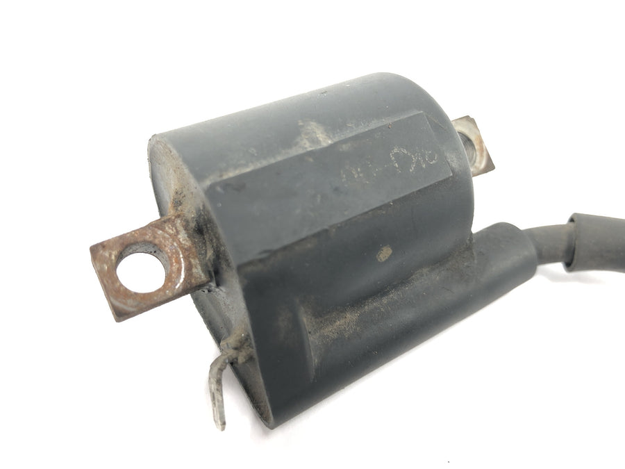 Beta RR 125 [2018] - Sytytyspuolan sytytyspuolamoduuli sytytyskaapelin sytytystulpan liittimellä