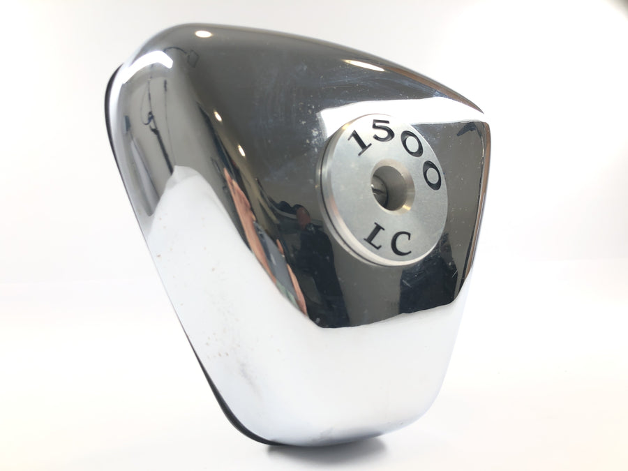 Suzuki Intruder VL 1500 AL [2000] - tampa do filtro de ar tampa lateral cromada direita