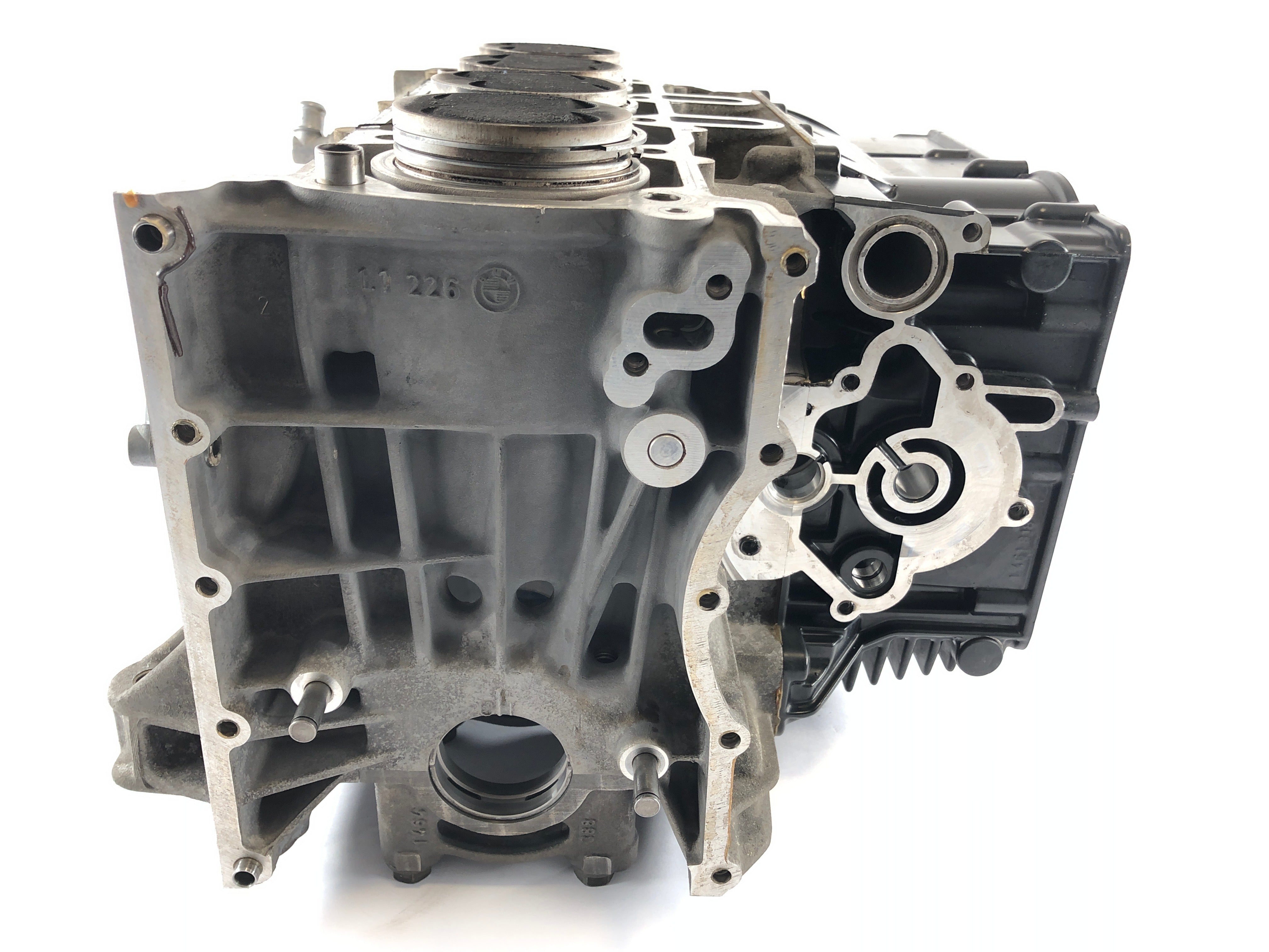 BMW K 1100 LT [1991] - Engine housing empty housing with cylinder liners and pistons