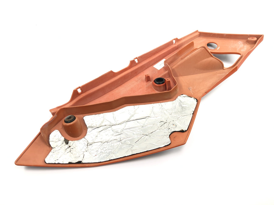 KTM 950 Adventure LC8 [2004] - Hátsó panel bal oldali panel oldalsó burkolat