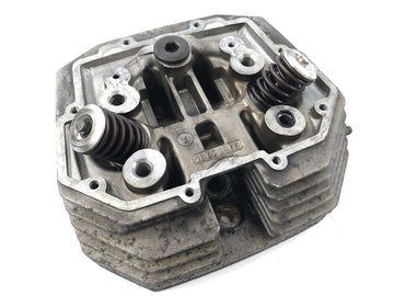 Moto Guzzi California II VT [1985]  - 右側のシリンダーKopg