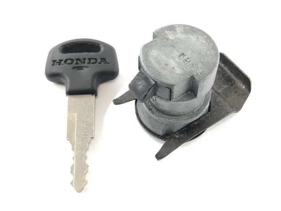 Honda Goldwing GL 1100 SC02 [1980] - Schloss für Tankdeckelklappe