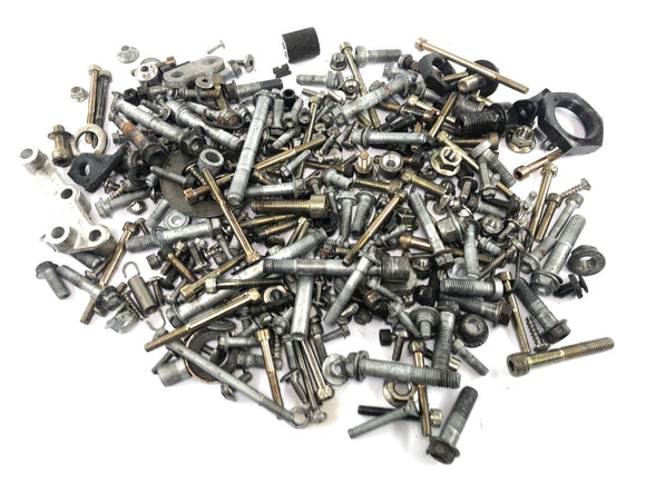 Aprilia RSV 1000 R [2004] - Restteile und Schrauben Konvolut