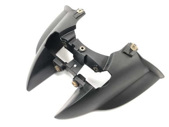 BMW K 1200 S K12S [2004] - Rücklichtaufnahme Halter Bremslicht