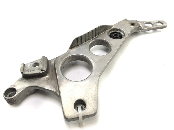 Yamaha Rd 350 YPVS 31K [1984]  - 右側のフットレストホルダー