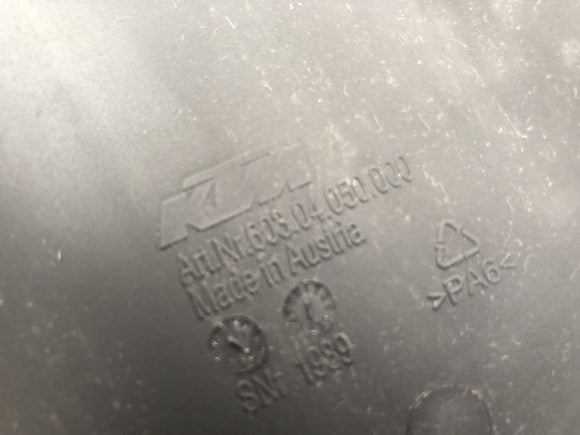 KTM 1050 Adventure [2017] - Alla oleva takaosan verhous