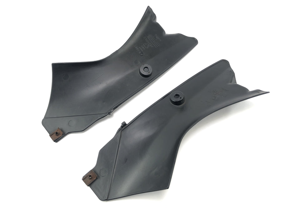 Triumph Daytona 955i T595N [2003] - Cockpitine Cladding Casting Side Cladding