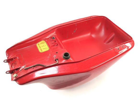 Ducati 900 SS [1991] - Poškozený nádrž na benzín musí být svařován