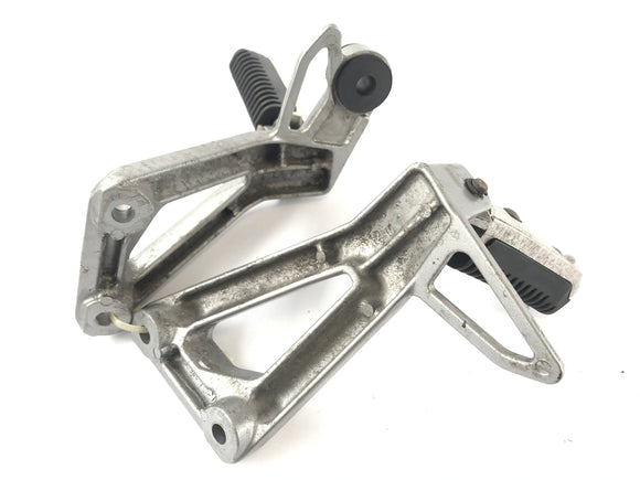 Suzuki Bandit 1200 GV75A [1998] - Pedias fotstøtte Fotstøtte