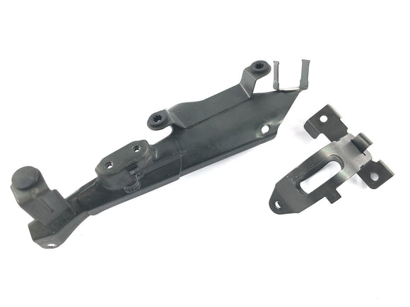 Suzuki Intruder VL 1500 AL [2000] - Aggregatehalter