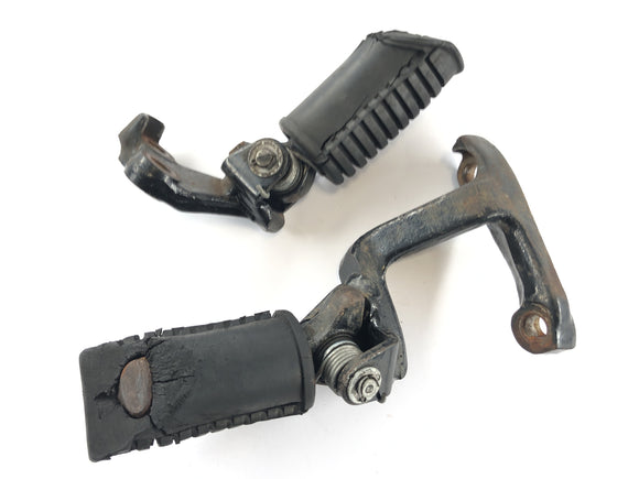 Honda XL 600 LM PD04 [1989] - Podnóżka kierowcy z uchwytem w lewo i prawe podnóżki