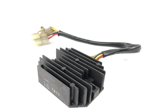 Husqvarna TE 610 E Dual H7 [1999] - Regulator ensretter