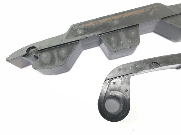 Triumph Daytona 900 T300 [1993] - Rail de fixação e trilho de deslizamento