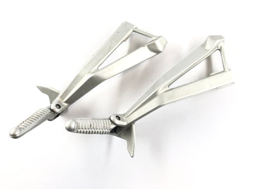 Ducati 1098 S H7 [2009] - dětské nohy vlevo a vpravo s držitelem