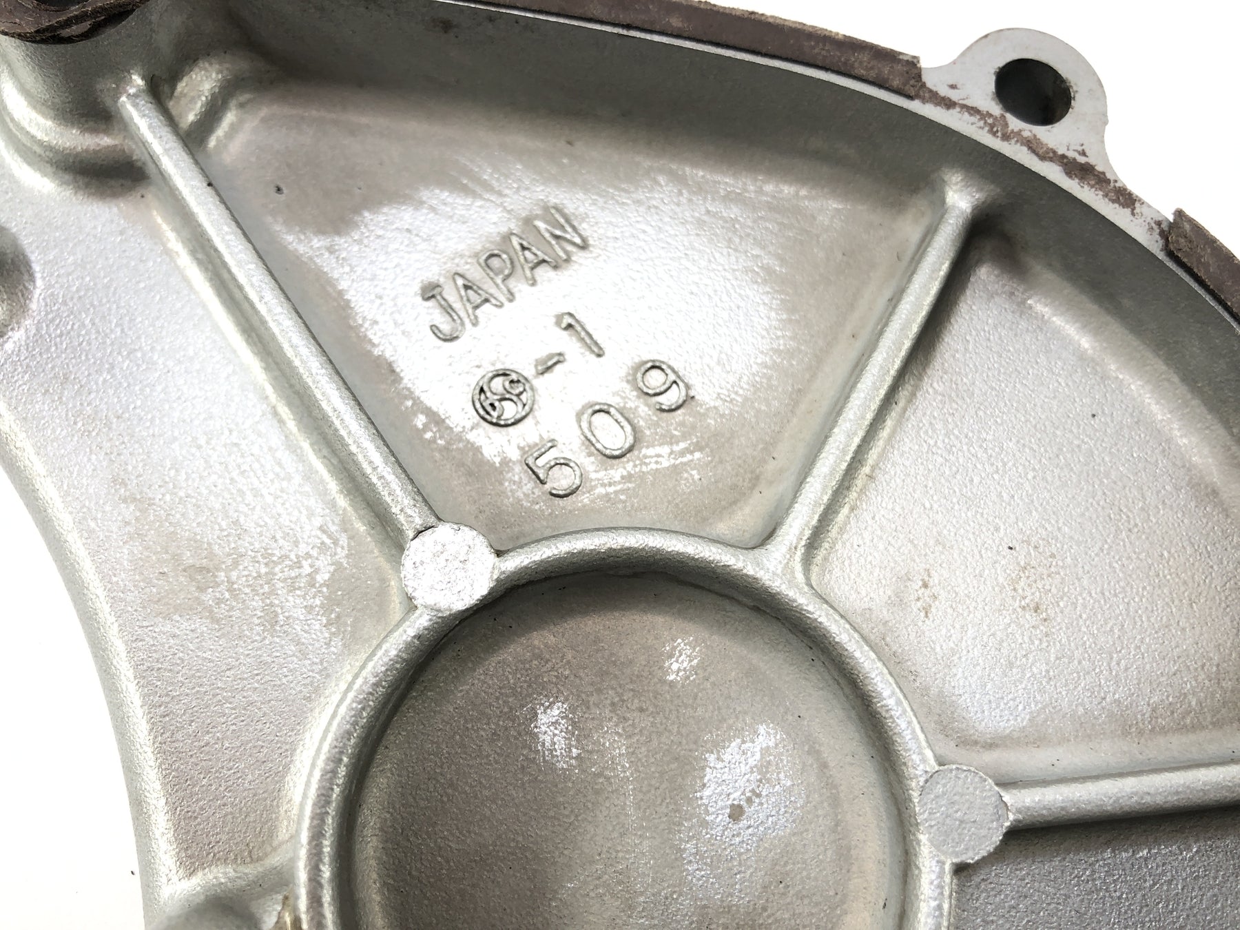 Kawasaki VN-15 VNT50A [1989] - Alternator cover inside engine cover