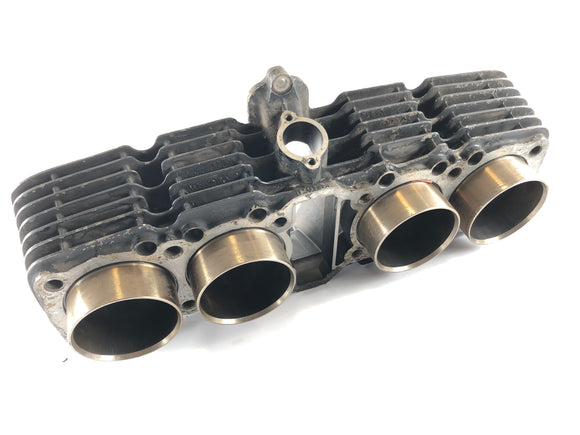 ヤマハXS 1100 2H9 [1978]  - ピストン付きシリンダー