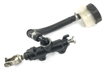 トライアンフ デイトナ 955I T595 [1998] - リアブレーキポンプ