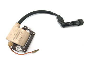 Yamaha XT 600 43F [1985] - zapalovací cívka se zapalovací svíčkou