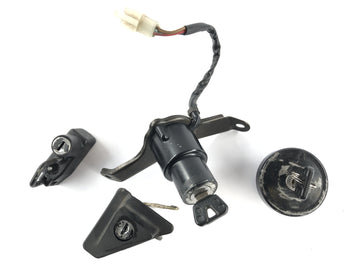 Yamaha v Max 1200 2We [1996] - слесарь, заполняющий шлюз бак helmschloss - 0