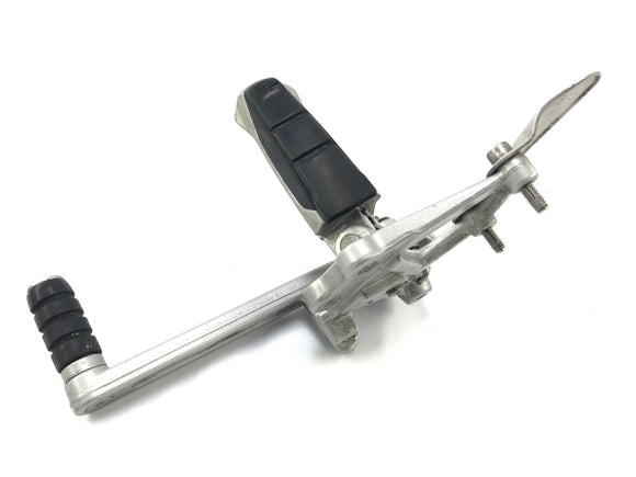 BMW R 1100 S R11 [2005]  - フットレスト右ドライバーのフットレスト付きブレーキペダル