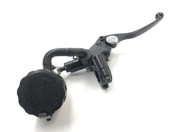 Triumph Daytona 955i T595N [2003] - Тормочный насос в переднем тормозном рычаге Главный тормозный цилиндр