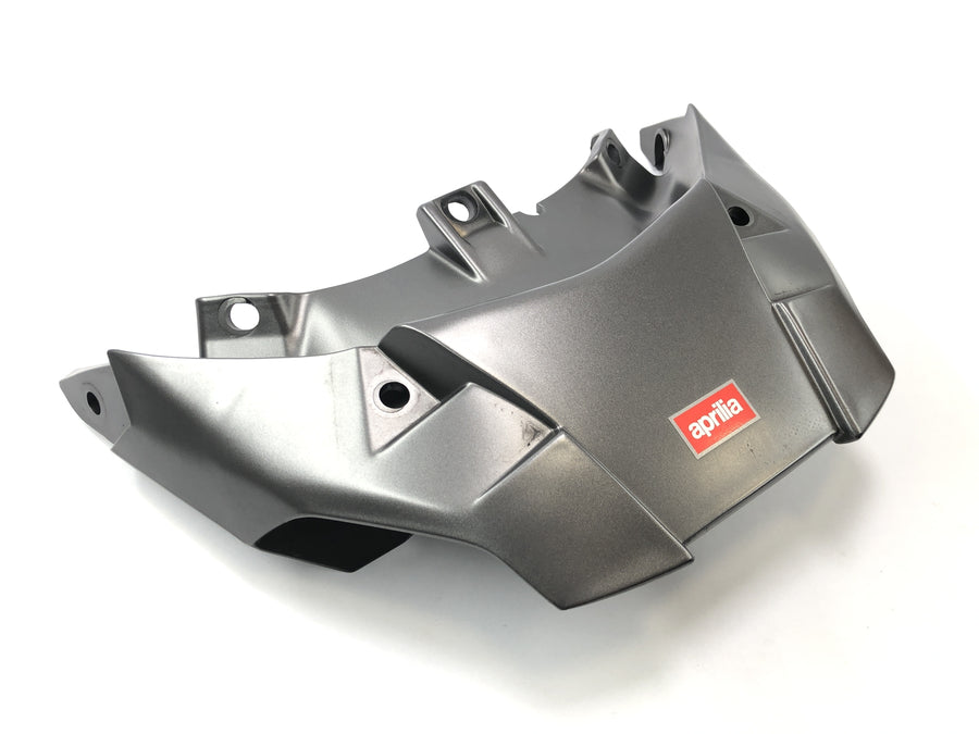 Aprilia RST 1000 Futura [2002] - Takapäällyste keskellä