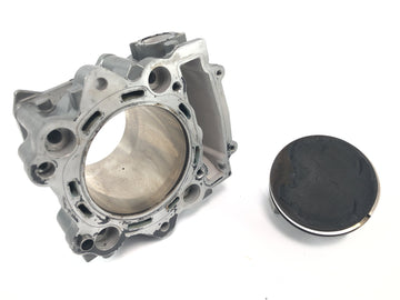 Yamaha MT 03 RM02 [2007] - Zylinder mit Kolben Zylindereinheit Zylinderlaufbuchse Kolben