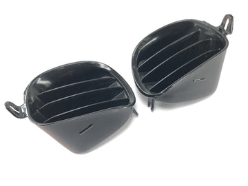 Honda NSR 125 JC22 [1998] - chladnější ventilační mřížka na levém pravém souboru - 0