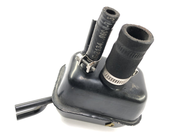 Moto Guzzi V 1000 VG [1980] - Moottorin ilmanvaihtoöljyn erotin