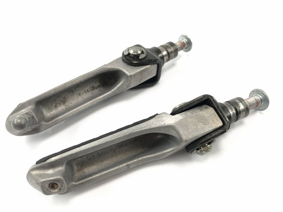 Kawasaki GPZ 1100 ZXT10E [1997] - Passasjer Fotstøtte Footstest støtter bak