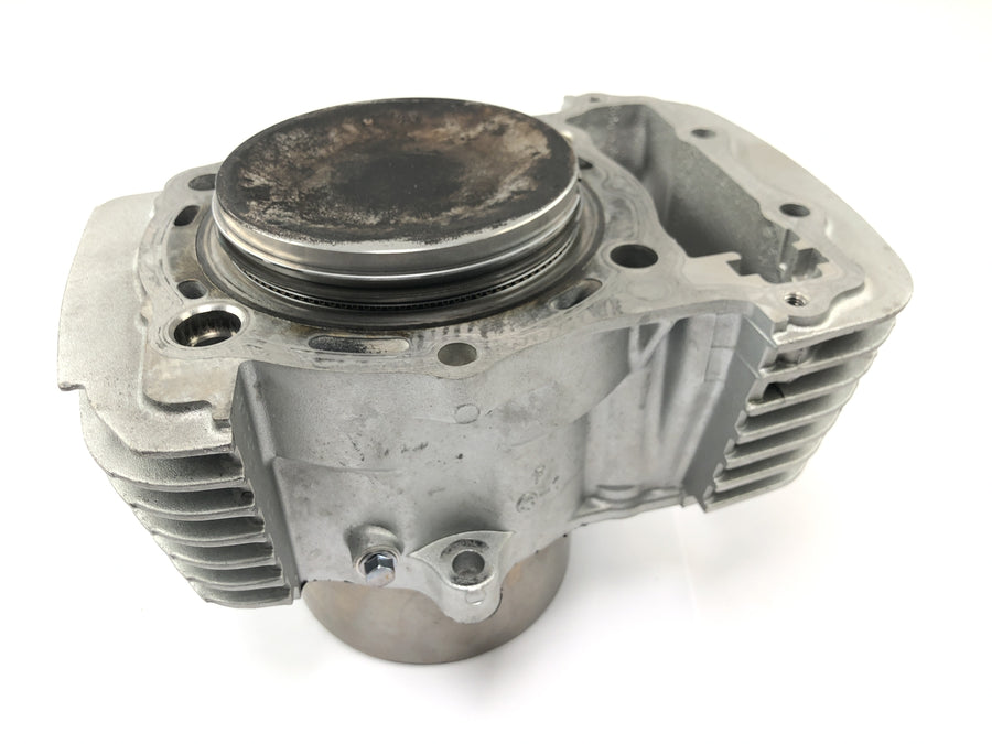 Kawasaki VN 1600 Classic VNT60A [2007] - válec s pístem vpředu